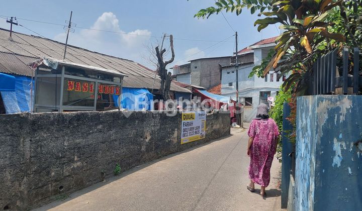 RUMAH KONTRAKAN 8 PINTU