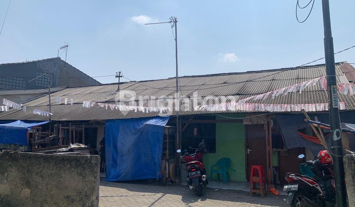 RUMAH KONTRAKAN 8 PINTU 2