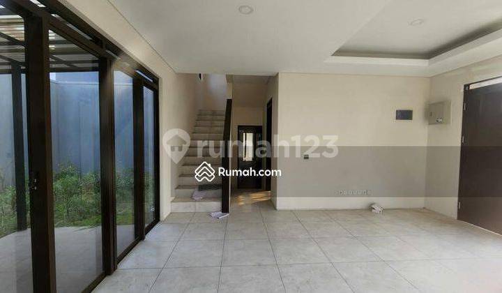 For Sale, Beautiful contemporary house ready to move in. 1