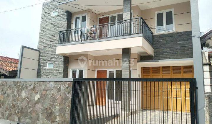 Jual Rumah Baru Minimalis Lingkungan Aman Nyaman di Sayap Batununggal 1