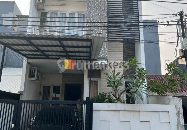 Rumah Minimalis di Gading Indah Utara Kelapa Gading jakarta Utara