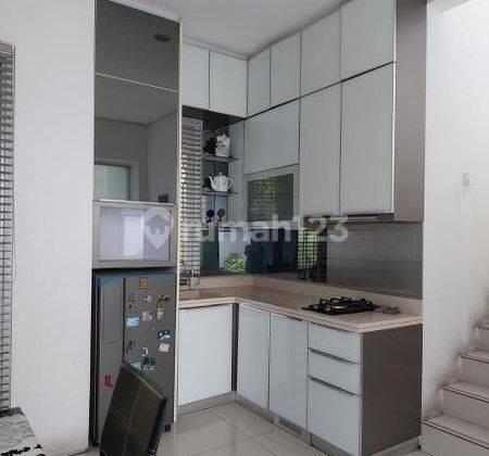 Dijual Rumah 2 lt di Delatinos BSD Harga Murah  1