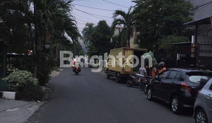 RUMAH TANJUNG DUREN TIMUR DALAM 3 LANTAI LOKASI STRATEGIS DEKAT PASAR KOPRO 2