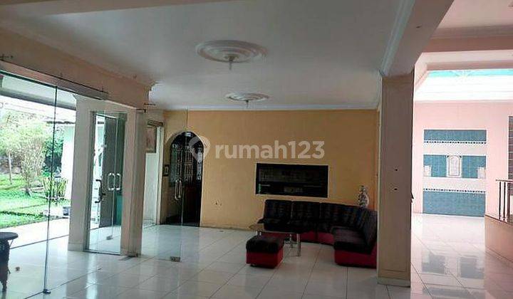 Sukamaju dekat sederhana rumah lux disewakan 2