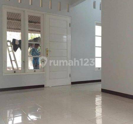 Rumah Dikomplek Besar Jl. Tole Iskandar, Dekat Sta Depok Lama 2