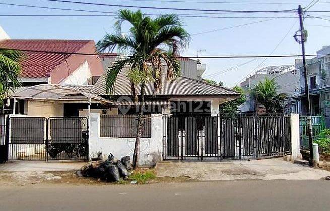 Lokasi di jalan boulevard, bebas banjir, rumah satu lantai hook, dekat ke grenlake, cocok untuk investasi atau buka usaha 1