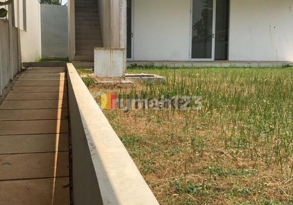 Dijual Murah Rumah menghadap Danau di Citra Lake Sawangan