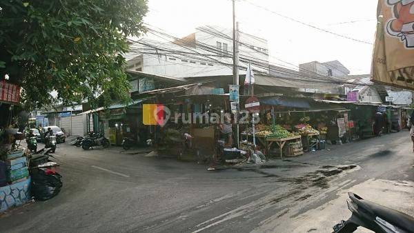 Rumah Hook Komersial Hitung Tanah cocok untuk Kost dan Kios di Tomang Jakarta Barat 1