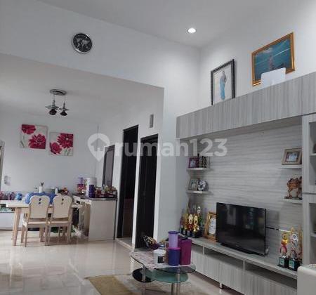 Dijual Rumah Metland Boulevard Luas 200m2 Bisa Untuk Tinggal Dan Tempat Usaha, 2 Lantai Kamar 4, Shm, Bisa Kpr, 50m Ke Mall Metland Tambun Bekasi