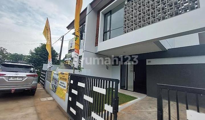 Rumah baru 2 lantai 3 Kamar cicilan 5juta an, bebas banjir 500 meter dari RS Permata Bekasi Grandwisata  Bekasi