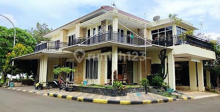 Dijual Rumah Hook Semi Furnished, Viuw Taman, SHM, 5 Kamar Tidur, bisa KPR, Akses Langsung Tol Tambun dan 100M Dari Sekolah Ipeka dan Al Azhar, Grand Wisata Bekasi