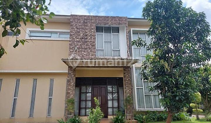 Rumah hook 2 lantai view taman Grandwisata Bekasi 1