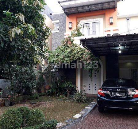 Disewakan rumah 2 lantai fully furnished 500 meter dari tol tambun bekasi grandwisata 1