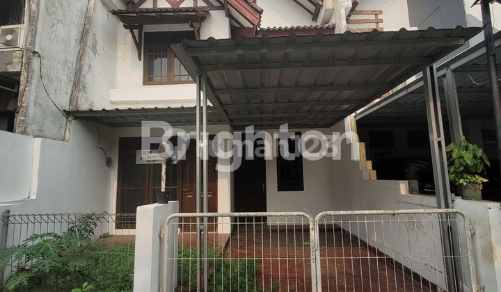 RUMAH STRATEGIS SUKMAJAYA DALAM CLUSTER