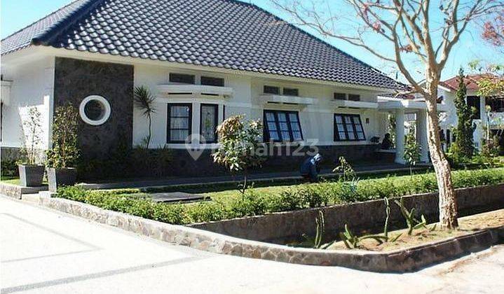 RUMAH CANTIK GRAHA PUSPA HOOK SERSAN BAJURI LEMBANG BANDUNG UTARA 1