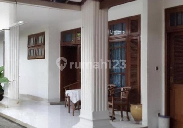 Rumah 2 lantai jl. Lebakbulus dekat MRT mall RS dekat toll bebas banjir jakarta selatan