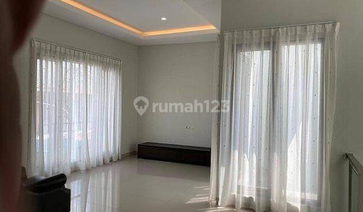 Rumah 2 lantai dijual cepat dalam cluster di kebagusan dekat perkantoran dan dekat akses tol TB Simatupang 2