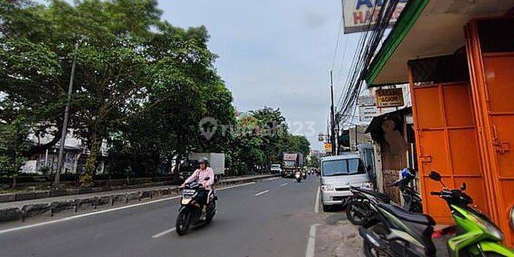 Rumah Lama Pinggir Jalan Raya Besar Harga Terjangkau  2