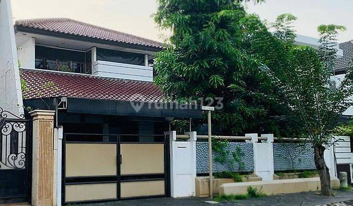 Rumah 2 lantai layak huni intercon blok E harga bagus 1