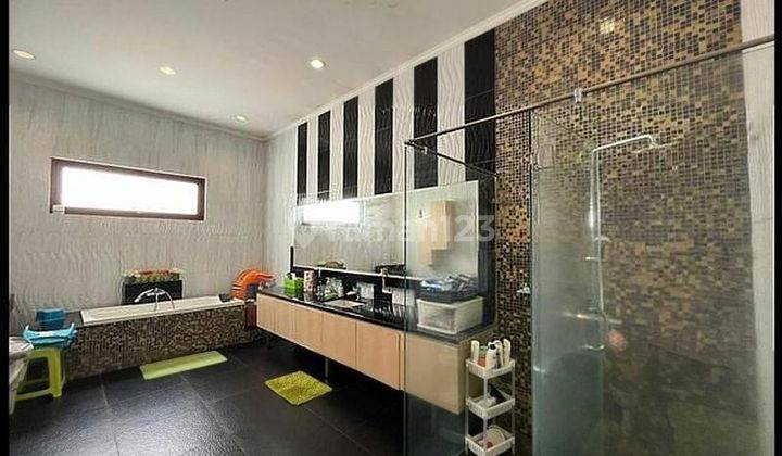 Dijual Rumah Mewah Kemang Jakarta Selatan Semi Furnish Siap Huni 2