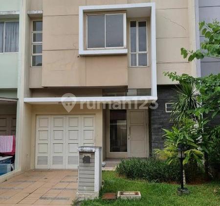 Affordable & tidy house in Canary, The Springs - Gading Serpong.