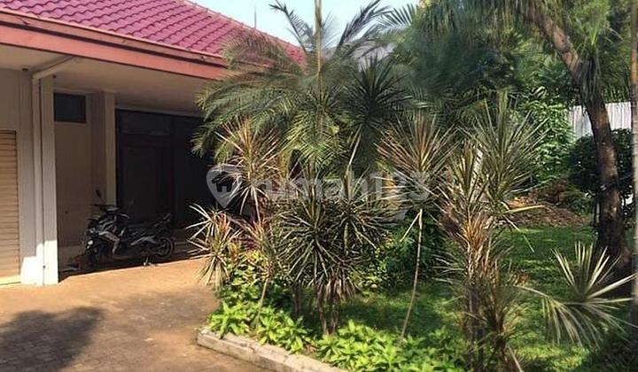 FAST, PRICE DROP FOR HOUSE IN PATRA KUNINGAN, SOUTH JAKARTA