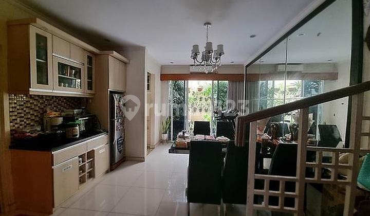 Di Jual Rumah Asri 2 Lantai Minimalis di Dalam Komplek Cinere Depok Di Jual Rumah Asri 2 Lantai Minimalis di Dalam Komplek Cinere Depok