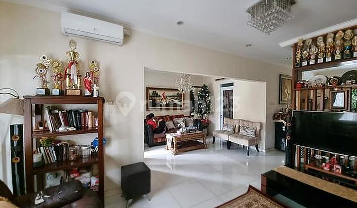 Di Jual Rumah Asri 2 Lantai Minimalis di Dalam Komplek Cinere Depok  2