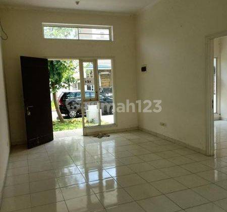 Rumah di Cluster Fedora Suvarna Sutera 2