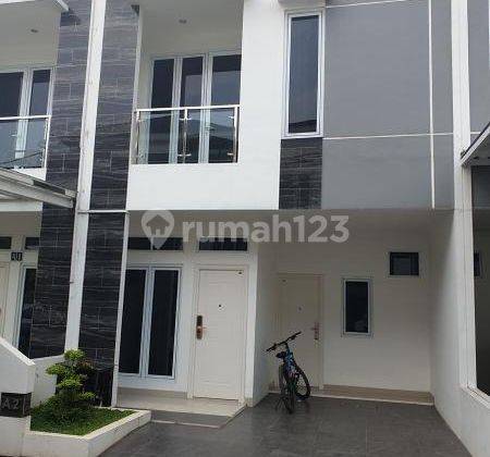 Rumah Termurah 2 Lantai Belakang Stasiun Jatinegara 2