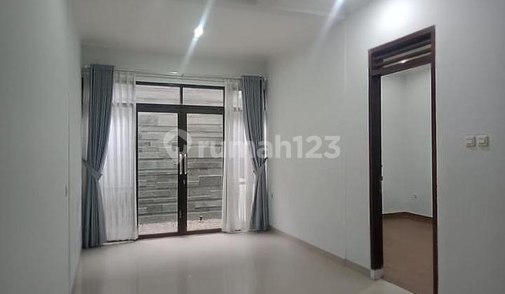 Rumah dijual minimalis 2 lantai lokasi strategid di cluster dekat jalan utama Ah nasution