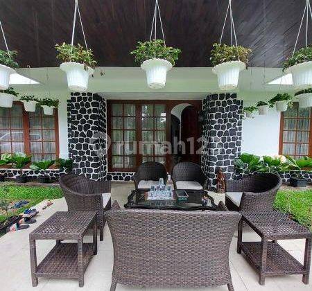 Rumah Mewah Cantik Strategis Siap Huni di Menteng Jakarta Pusat 2