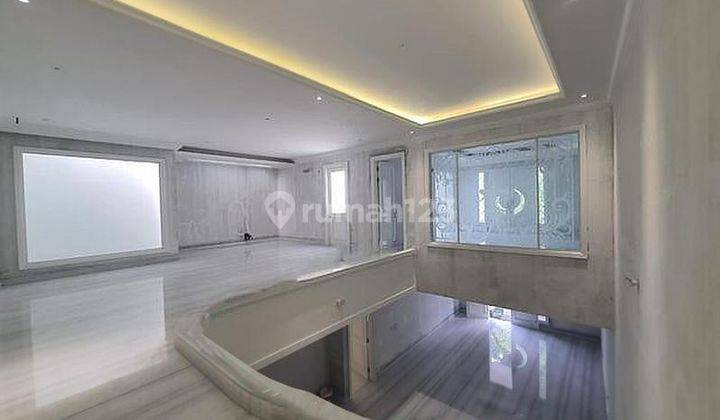 Rumah di Pondok Indah Kebayoran baru Jakarta selatan 1