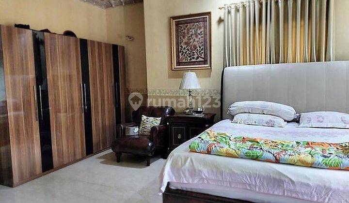 Rumah Cantik dan Mewah Full Furnish Di Hook Graha Raya 2