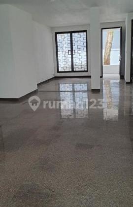 House for rent on Jl. Saco Ragunan. 2