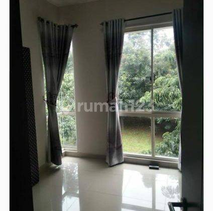 Rumah minimalis 2 lantai di The Green BSD City 1