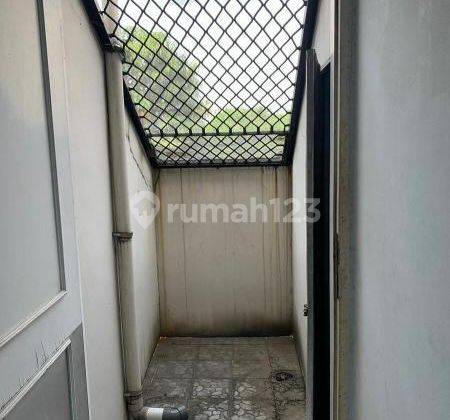 Dijual Cepat Rumah di Puri Gardena Blok E Hadap Timur 1