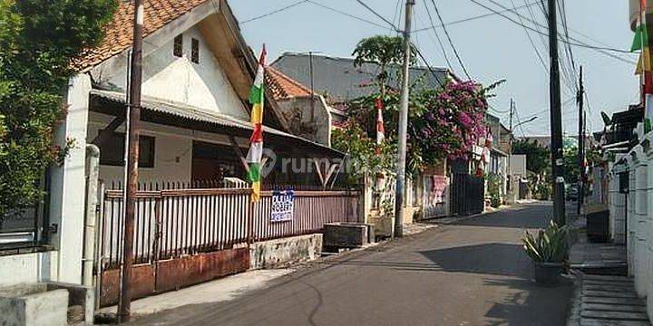 Rumah Lama Hitung Tanah. Pulomas 2