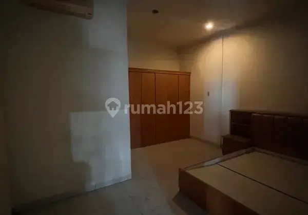 Villa Mewan Inti kota Jl. Amir Hamzah, Medan Barat 2