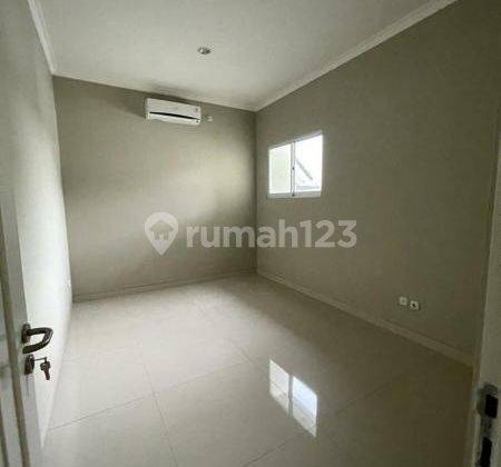 cepat rumah di Cluster Sutera feronia 2 alam sutera tangerang 2