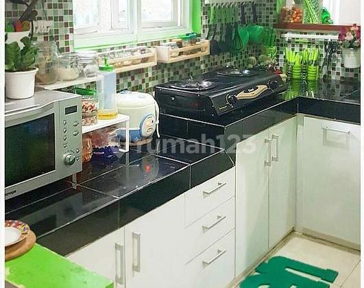 Rumah Bagus Unfurnished SHM Bintaro, Tangerang Selatan 2