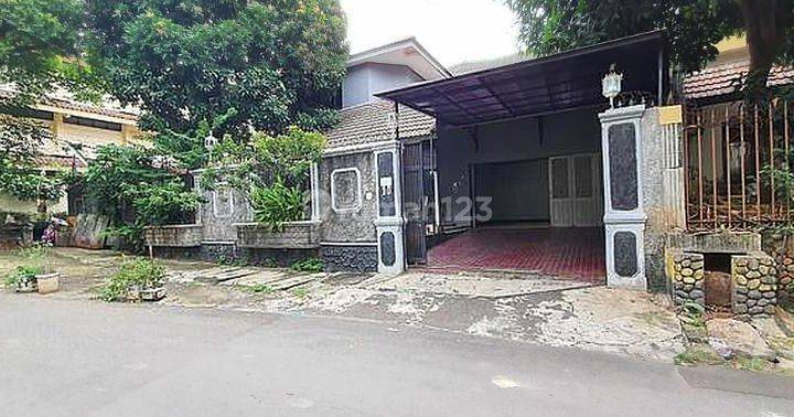 Rumah tanah luas classic Di Tebet Barat Jakarta Selatan 1