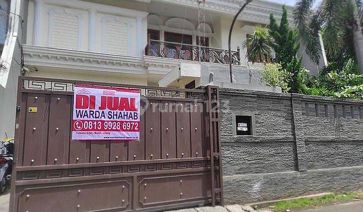 Dijual cepat rumah lux di Pejaten barat Ada pool 1