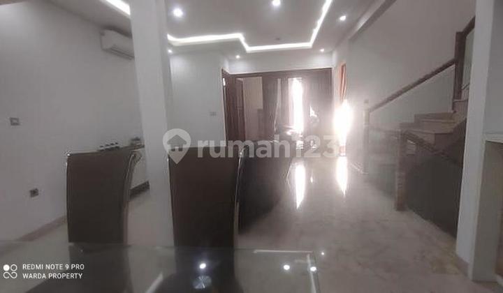For Sale House in Buncit Dalam Town House 2