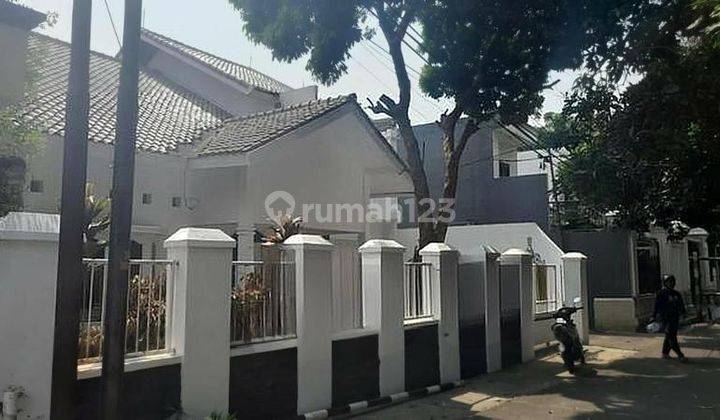 Dijual rumah di Radio dalam 1