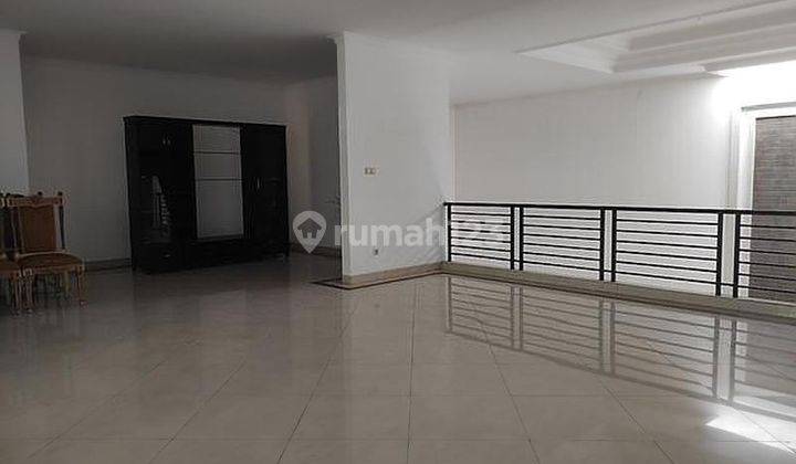 rumah lux di Kemang dalam town house 2