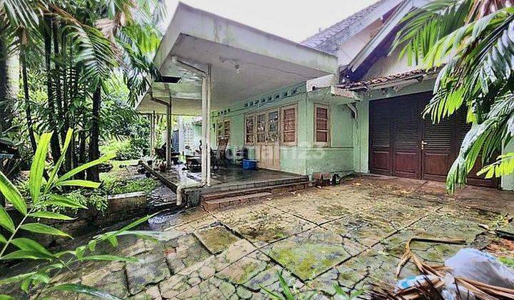 rumah tua hitung tanah di kebayoran 1