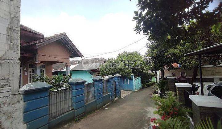 Dijual murah rumah cocok untuk bangun town house 2