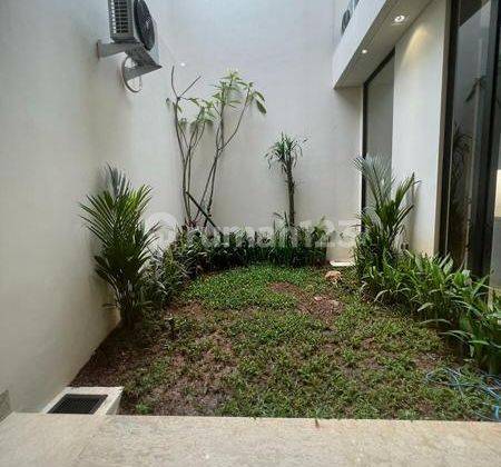 rumah lux baru modern tropical dalam town house kemang 2