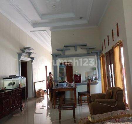 Villa Pacet,dijual Pinggir Jalan  2